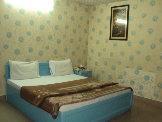 Lepari Hotel Rooms